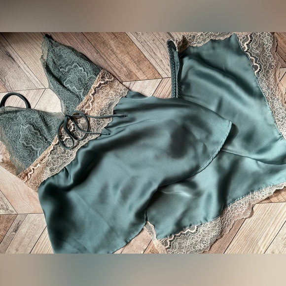 Victoria’s Secret Pajamas - Picture 1 of 4